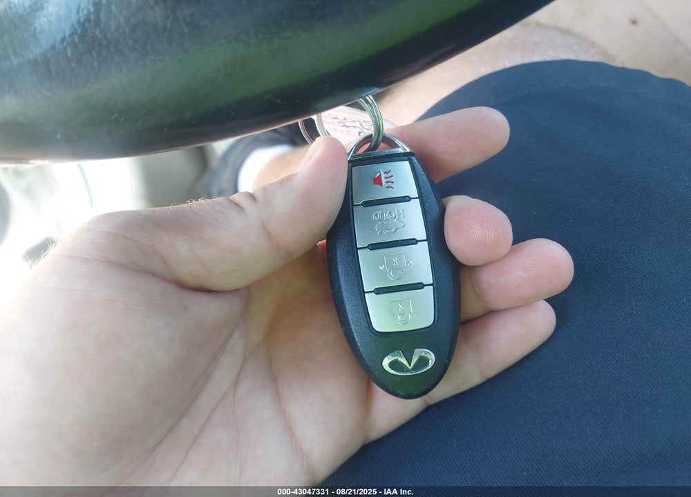 2015 INFINITI Q50 VIN: JN1BV7AP4FM341033