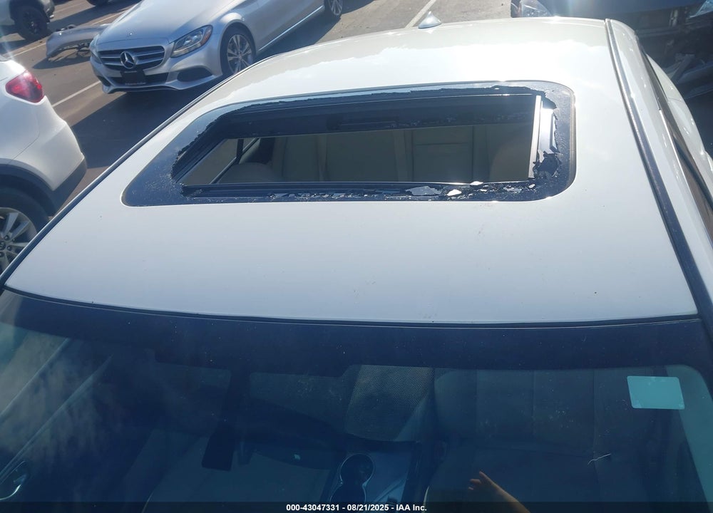 2015 INFINITI Q50 VIN: JN1BV7AP4FM341033
