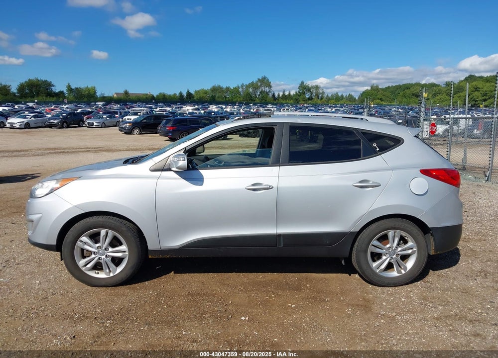 2013 HYUNDAI TUCSON VIN: KM8JUCAC2DU709431