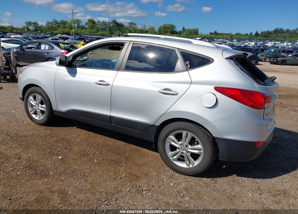 2013 HYUNDAI TUCSON VIN: KM8JUCAC2DU709431