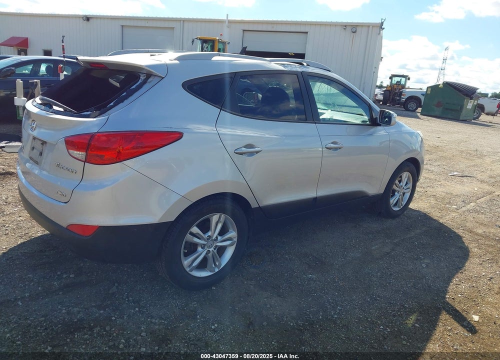 2013 HYUNDAI TUCSON VIN: KM8JUCAC2DU709431