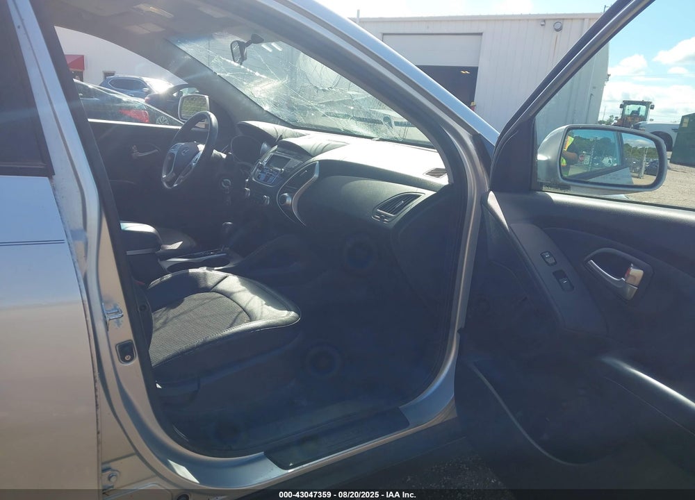 2013 HYUNDAI TUCSON VIN: KM8JUCAC2DU709431