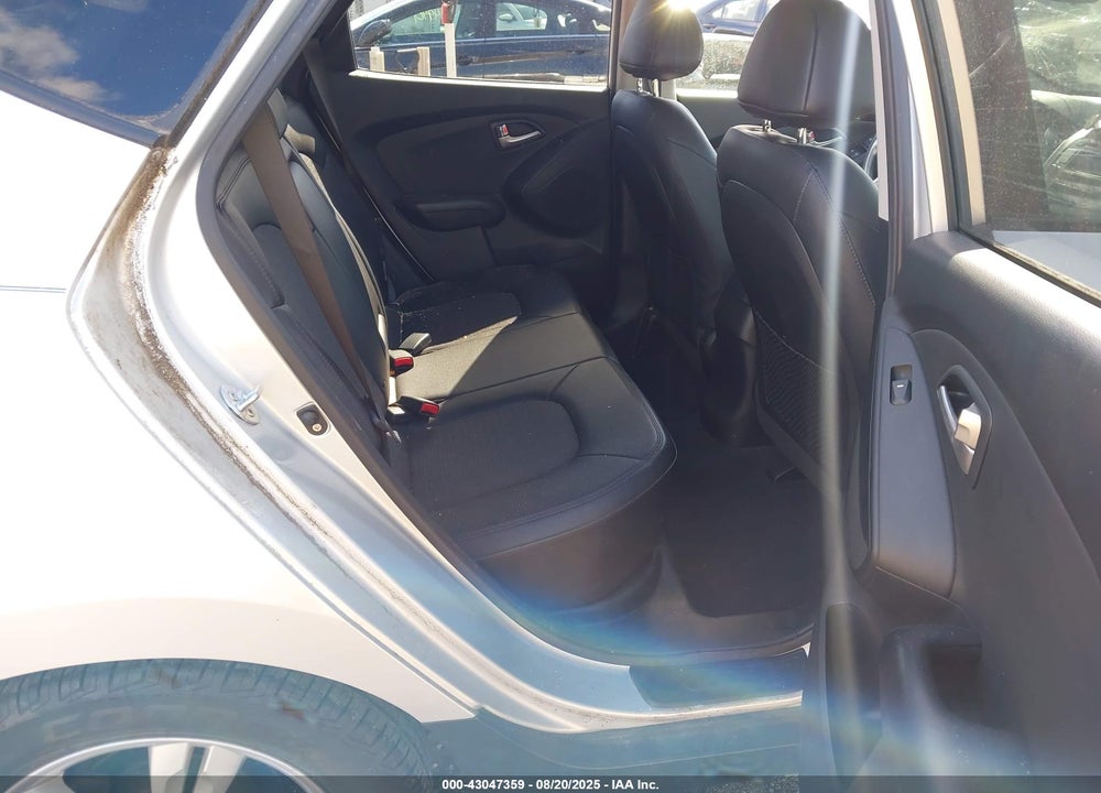 2013 HYUNDAI TUCSON VIN: KM8JUCAC2DU709431