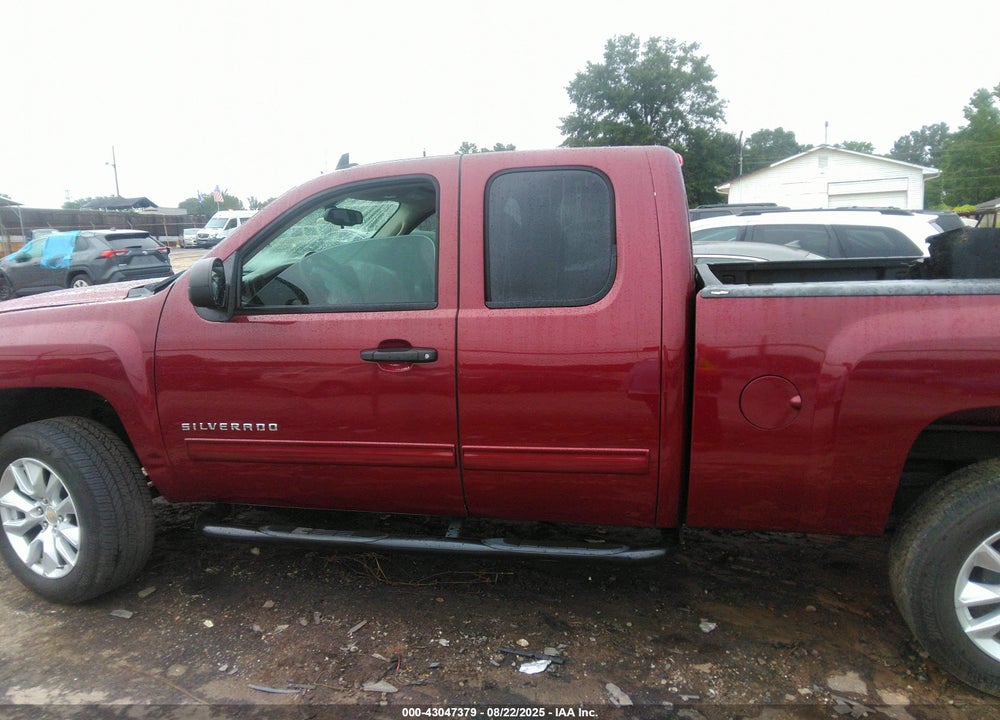 2013 CHEVROLET SILVERADO 1500 VIN: 1GCRCSEAXDZ228214