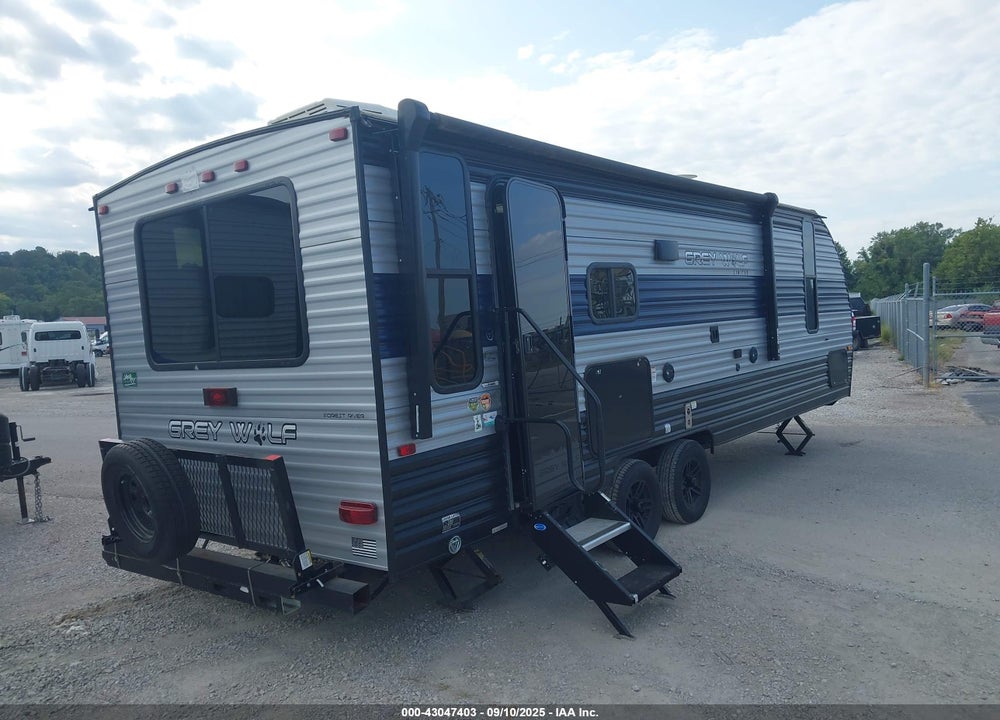 2022 CHEROKEE FOREST RIVER GREY WOLF 23DBH VIN: 4X4TCKY21NK082817