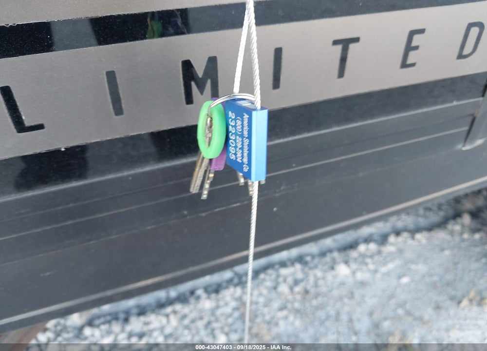 2022 CHEROKEE FOREST RIVER GREY WOLF 23DBH VIN: 4X4TCKY21NK082817
