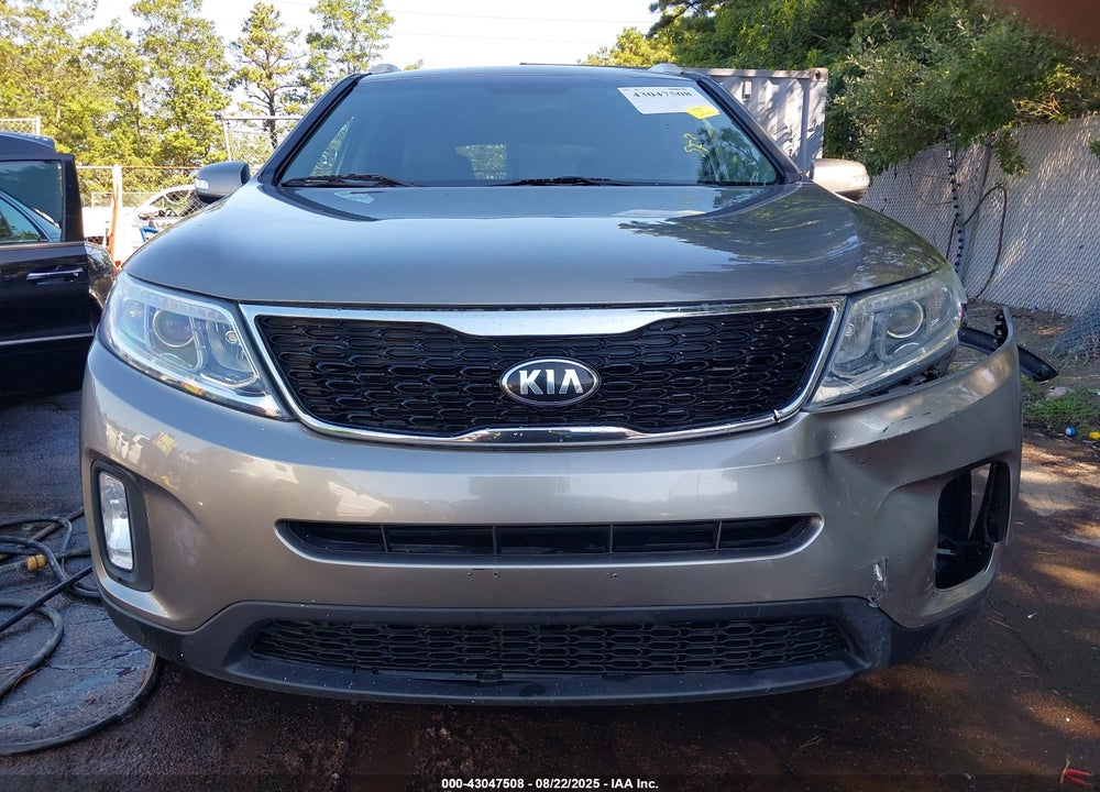 2015 KIA SORENTO EX V6 VIN: 5XYKUDA79FG624656