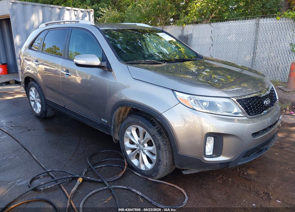 2015 KIA SORENTO EX V6 VIN: 5XYKUDA79FG624656