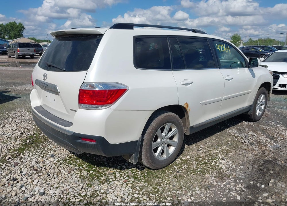 2012 TOYOTA HIGHLANDER VIN: 5TDBK3EH3CS157011