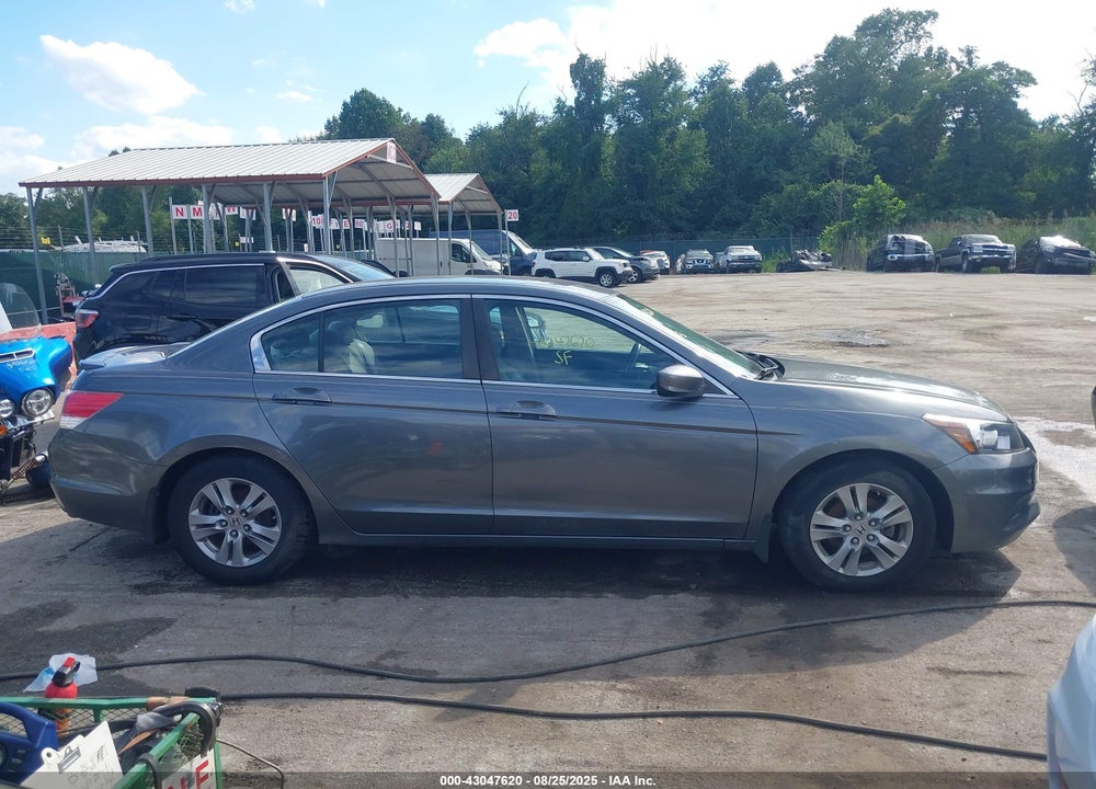 2011 HONDA ACCORD VIN: 1HGCP2F48BA088311
