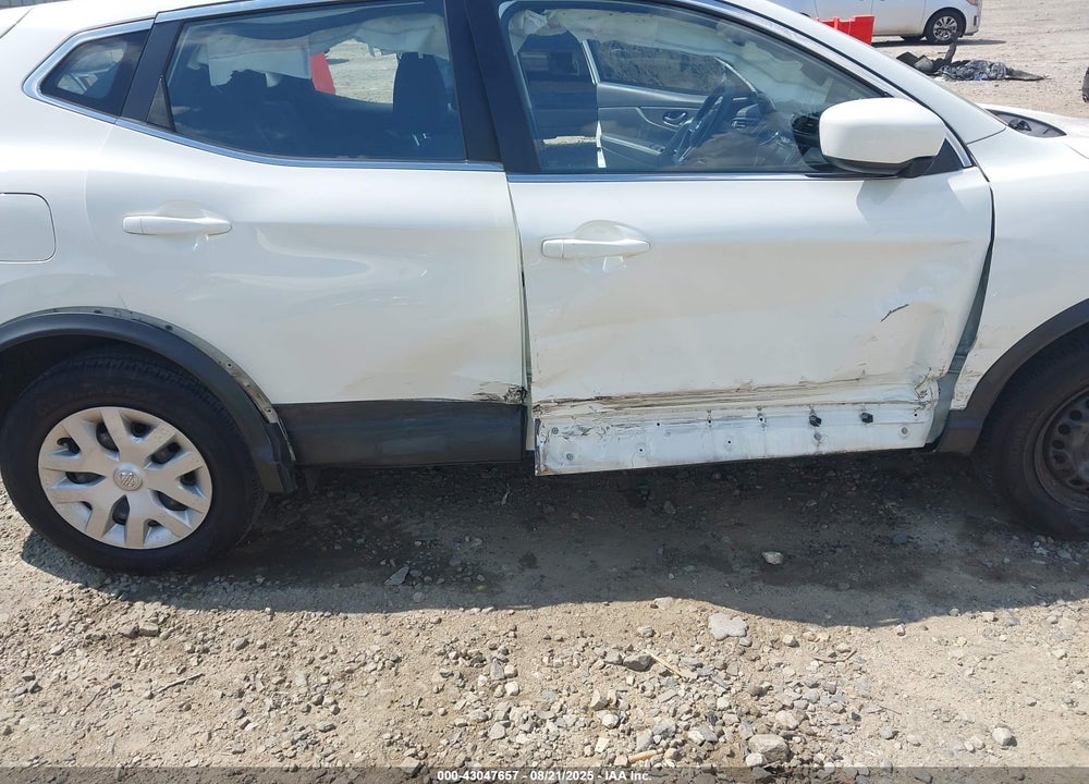 2020 NISSAN ROGUE SPORT VIN: JN1BJ1CV5LW270378