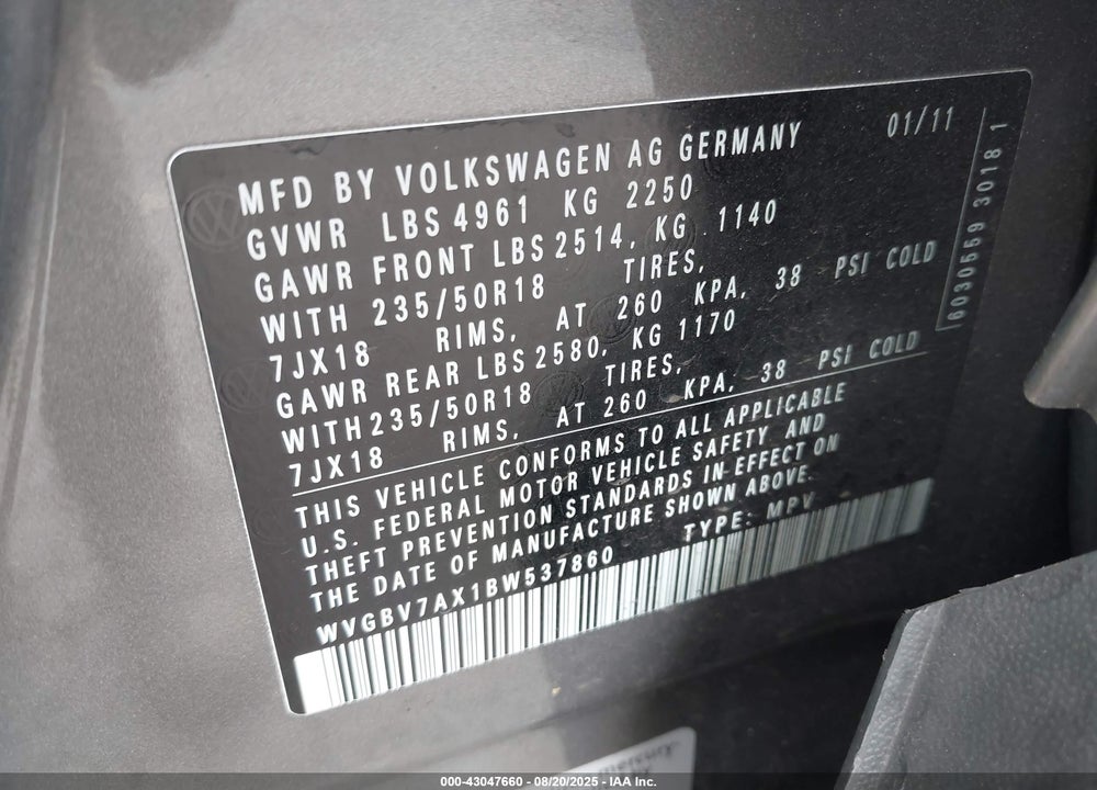 2011 VOLKSWAGEN TIGUAN VIN: WVGBV7AX1BW537860