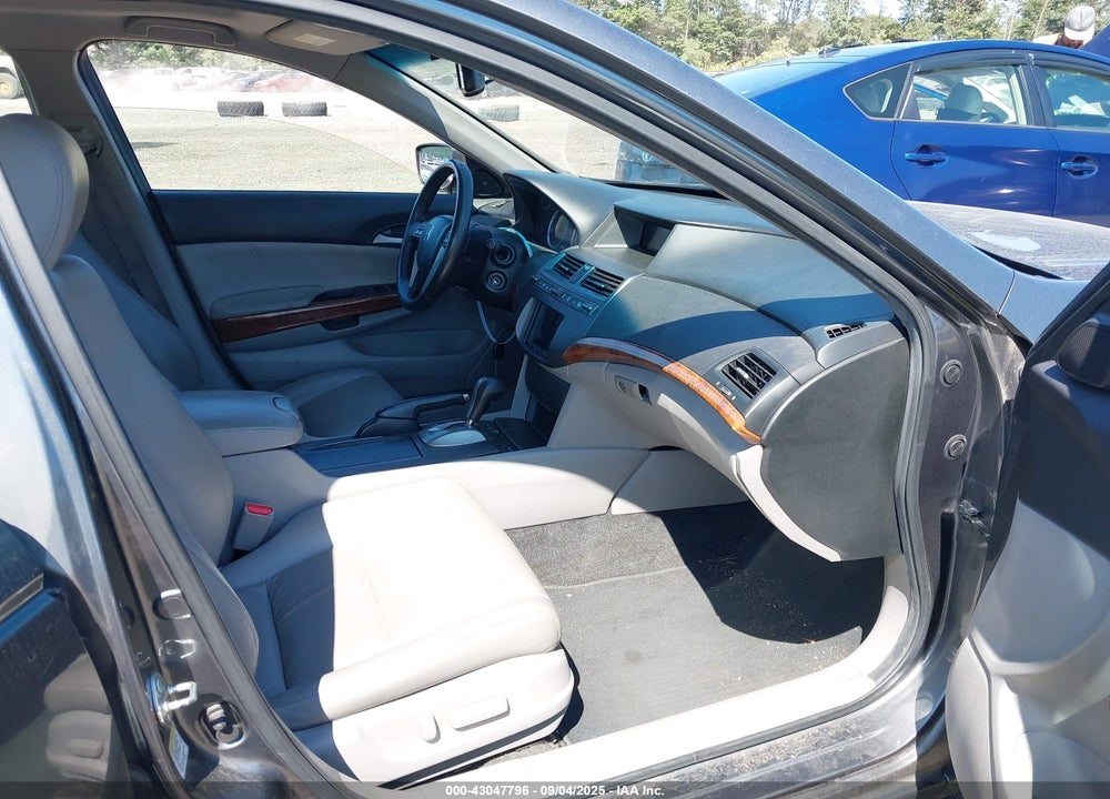 2012 HONDA ACCORD VIN: 1HGCP2F80CA131186