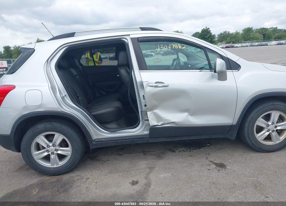 2017 CHEVROLET TRAX LT VIN: KL7CJLSB8HB197975