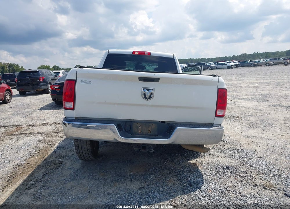 2019 RAM 1500 CLASSIC TRADESMAN 4X2 6'4 BOX VIN: 1C6RR6FG5KS654169