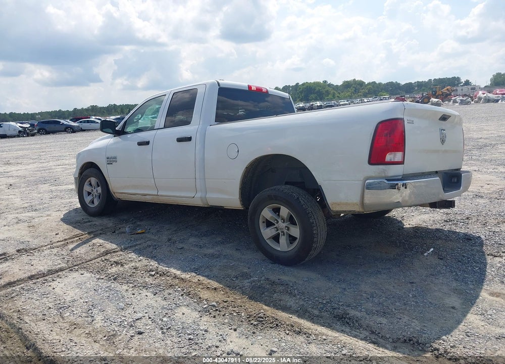 2019 RAM 1500 CLASSIC TRADESMAN 4X2 6'4 BOX VIN: 1C6RR6FG5KS654169