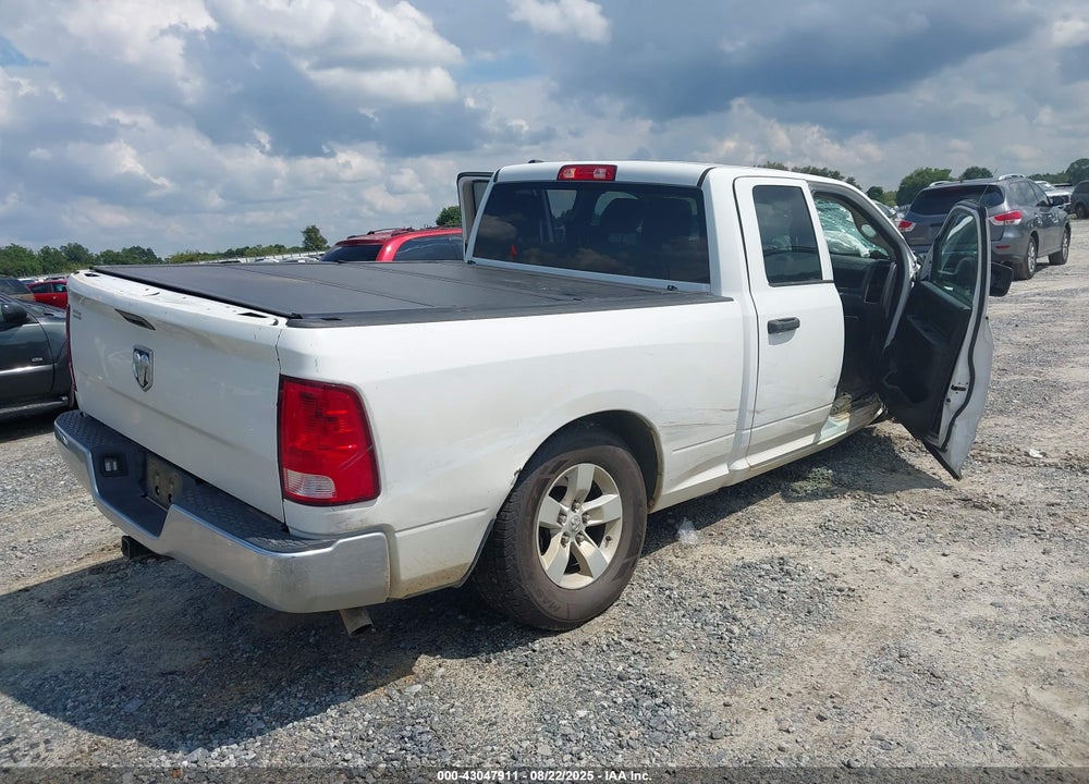 2019 RAM 1500 CLASSIC TRADESMAN 4X2 6'4 BOX VIN: 1C6RR6FG5KS654169
