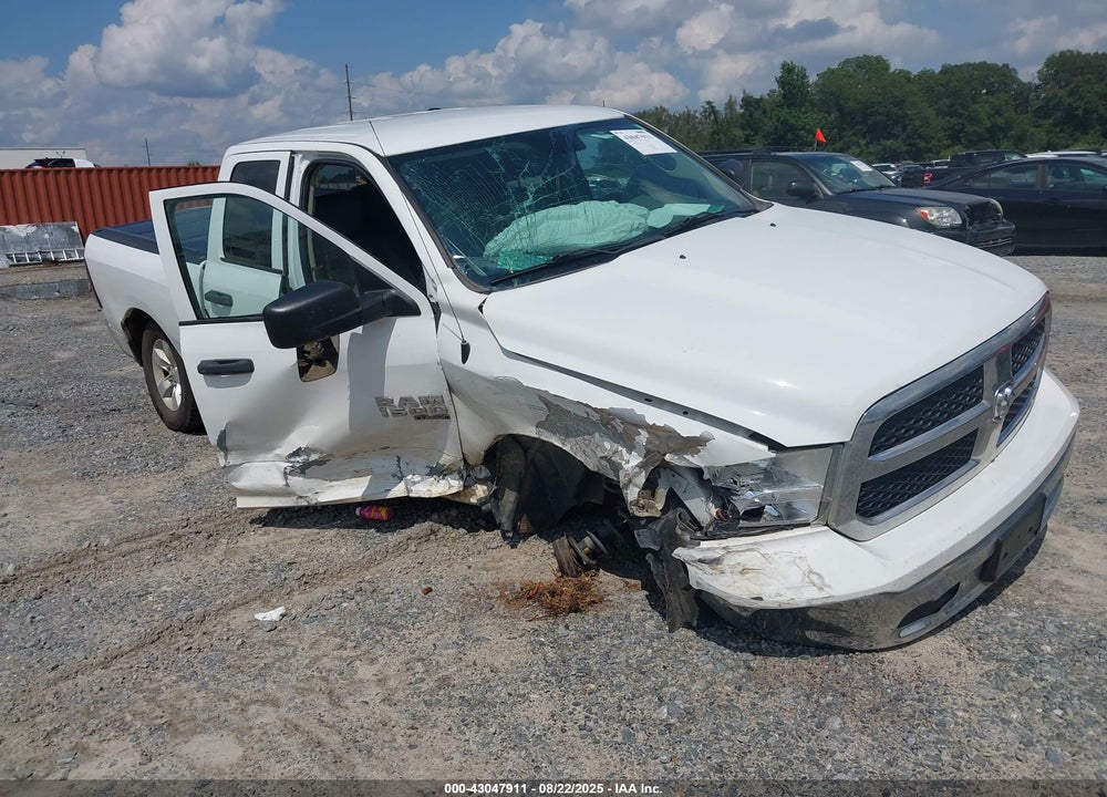 2019 RAM 1500 CLASSIC TRADESMAN 4X2 6'4 BOX VIN: 1C6RR6FG5KS654169