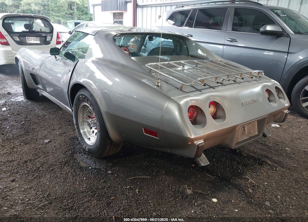 1977 CHEVROLET CORVETTE VIN: 1Z37L7S419193