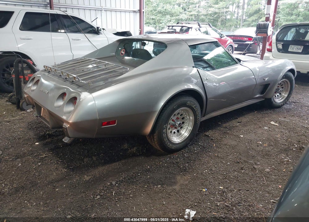 1977 CHEVROLET CORVETTE VIN: 1Z37L7S419193