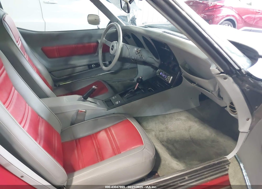 1977 CHEVROLET CORVETTE VIN: 1Z37L7S419193