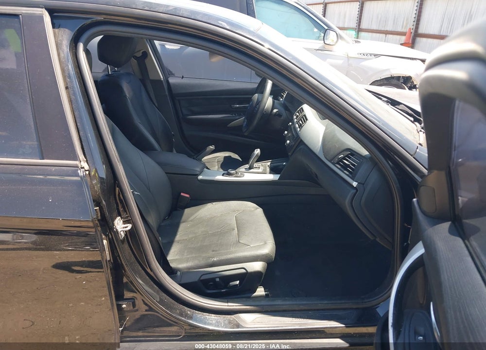 2013 BMW 3 SERIES VIN: WBA3C1G57DNR45156