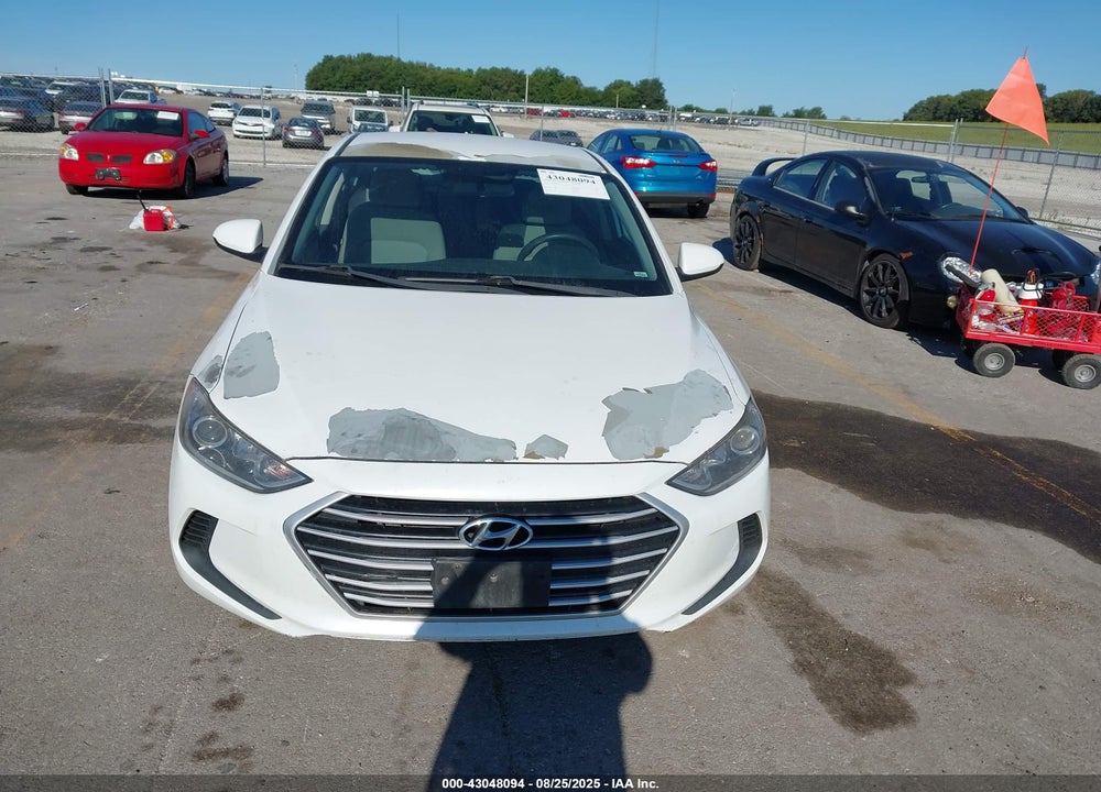 2017 HYUNDAI ELANTRA VIN: 5NPD74LF1HH193407