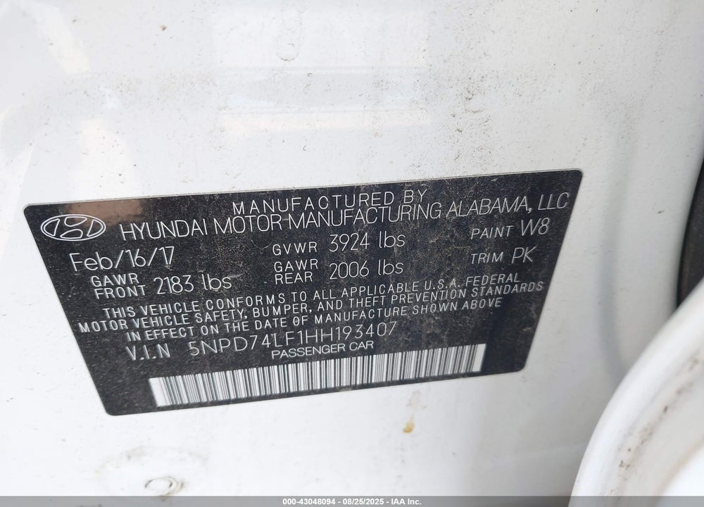 2017 HYUNDAI ELANTRA VIN: 5NPD74LF1HH193407