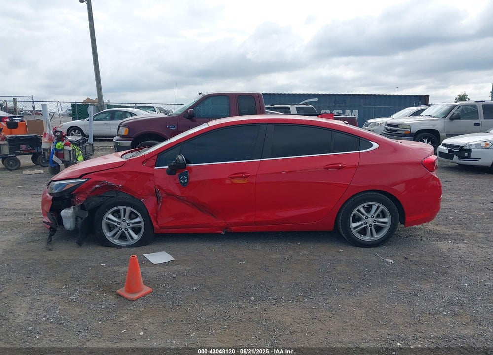 2018 CHEVROLET CRUZE VIN: 1G1BE5SM5J7223241