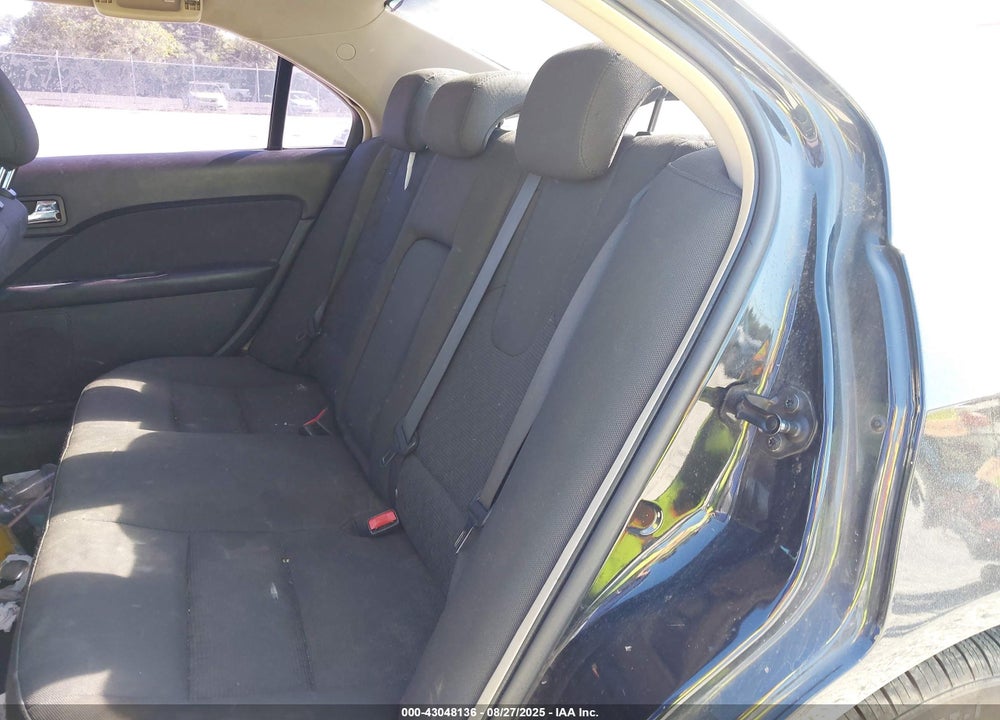 2010 FORD FUSION VIN: 3FAHP0HA1AR280272