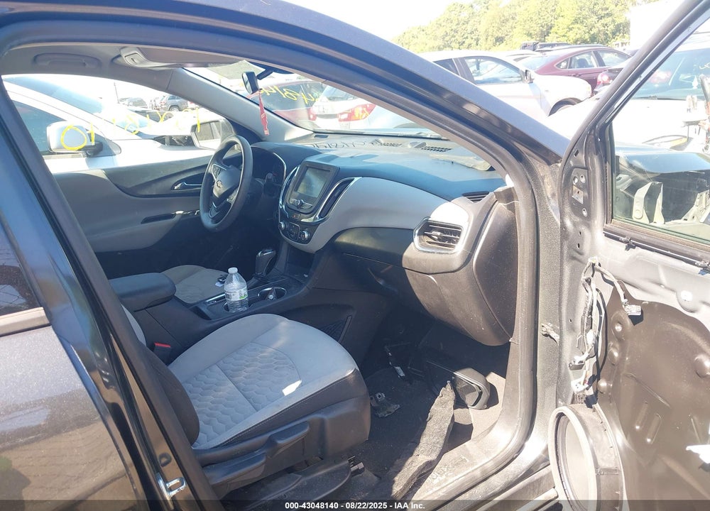 2018 CHEVROLET EQUINOX VIN: 2GNAXREV0J6272752