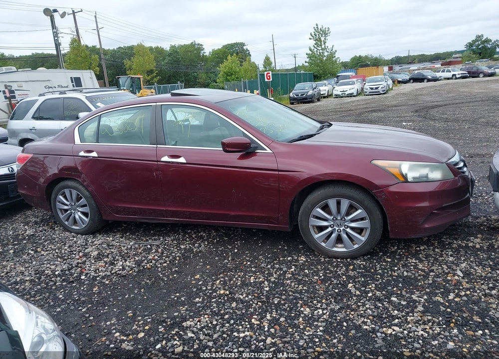 2011 HONDA ACCORD 3.5 EX-L VIN: 1HGCP3F81BA012647