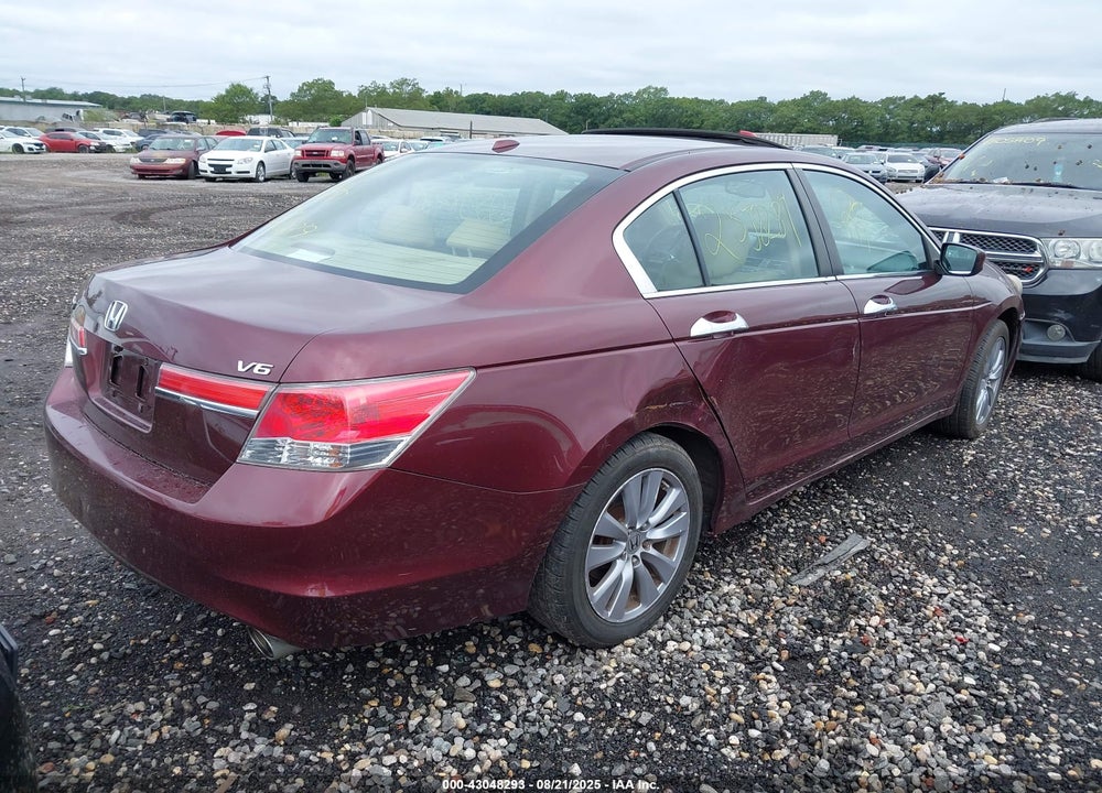 2011 HONDA ACCORD 3.5 EX-L VIN: 1HGCP3F81BA012647