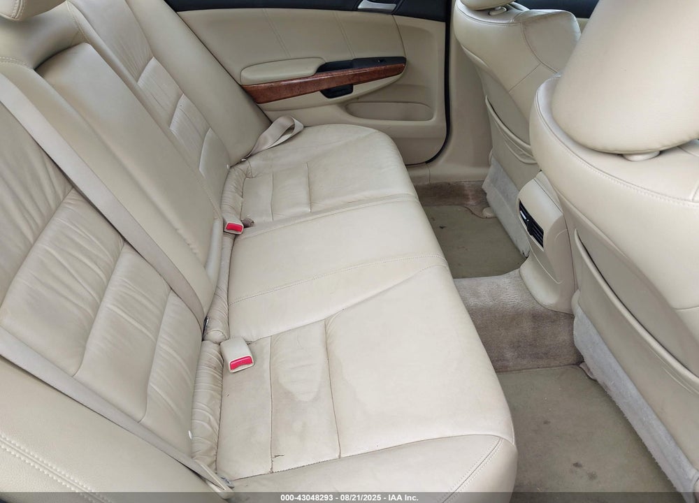 2011 HONDA ACCORD 3.5 EX-L VIN: 1HGCP3F81BA012647