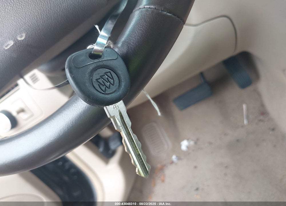 2011 BUICK LUCERNE VIN: 1G4HC5EM7BU148866