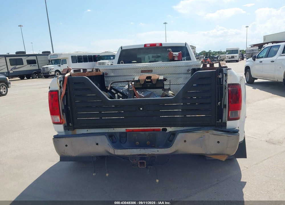 2011 RAM RAM 3500 VIN: 3D73M4CL5BG624590