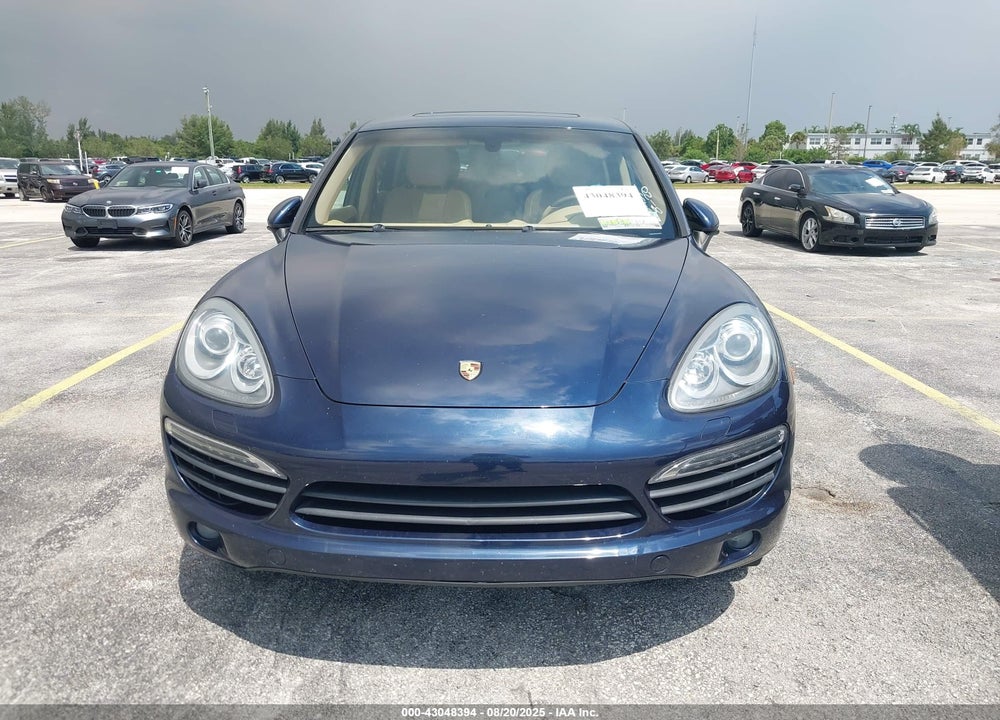 2011 PORSCHE CAYENNE VIN: WP1AE2A27BLA94332