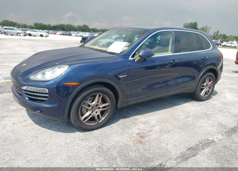 2011 PORSCHE CAYENNE VIN: WP1AE2A27BLA94332