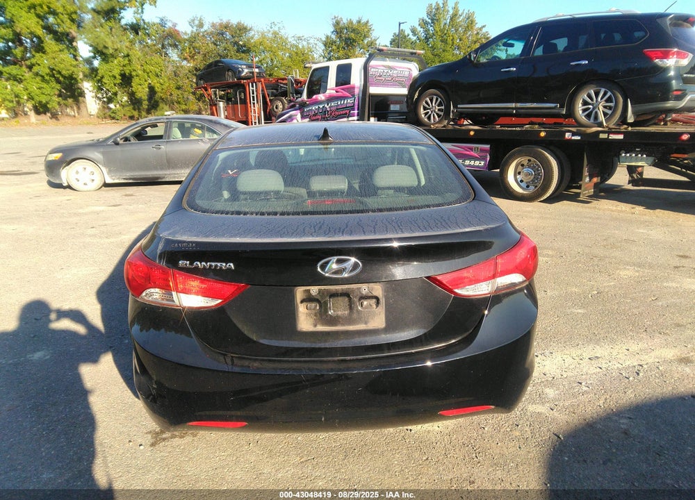2011 HYUNDAI ELANTRA VIN: 5NPDH4AE6BH015801