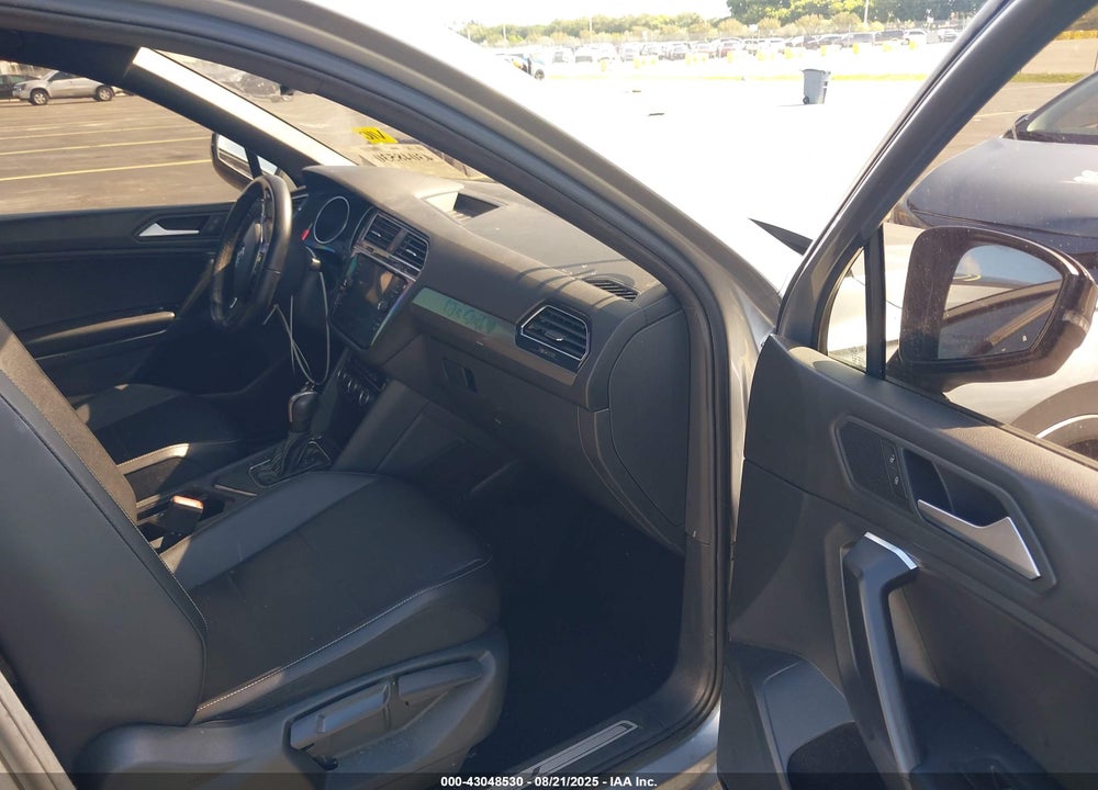 2021 VOLKSWAGEN TIGUAN VIN: 3VV3B7AX1MM119434