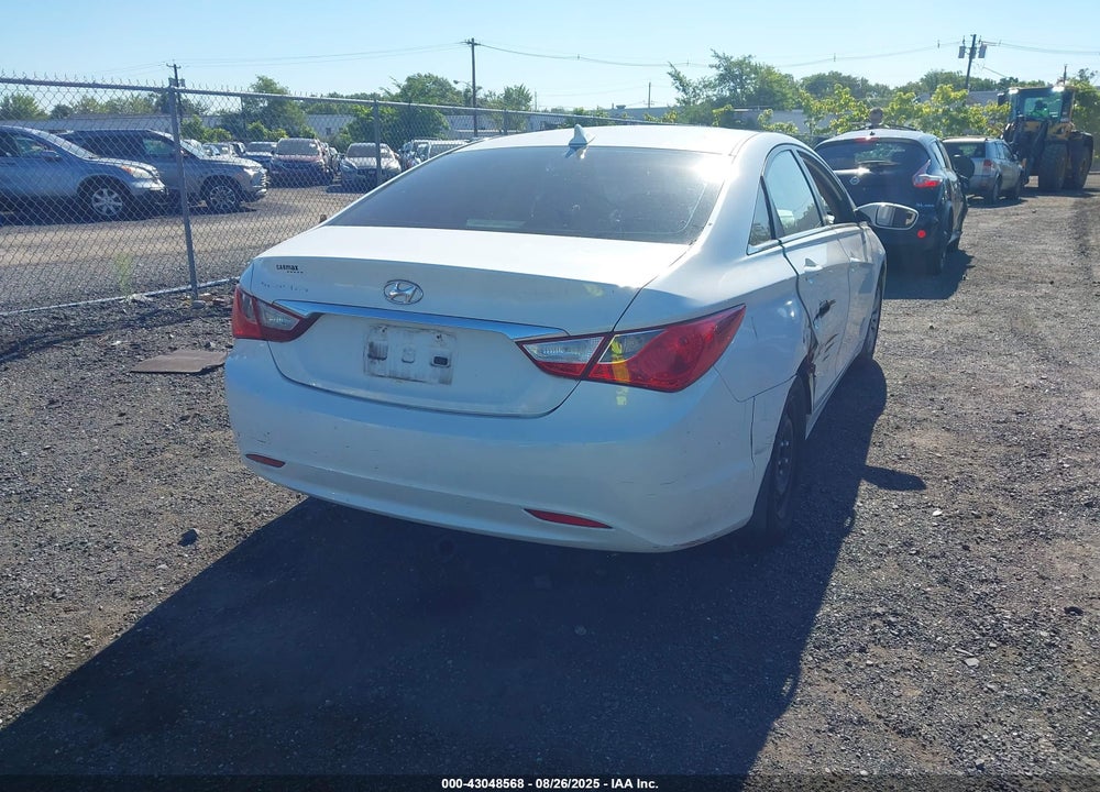 2011 HYUNDAI SONATA VIN: 5NPEB4AC5BH243003