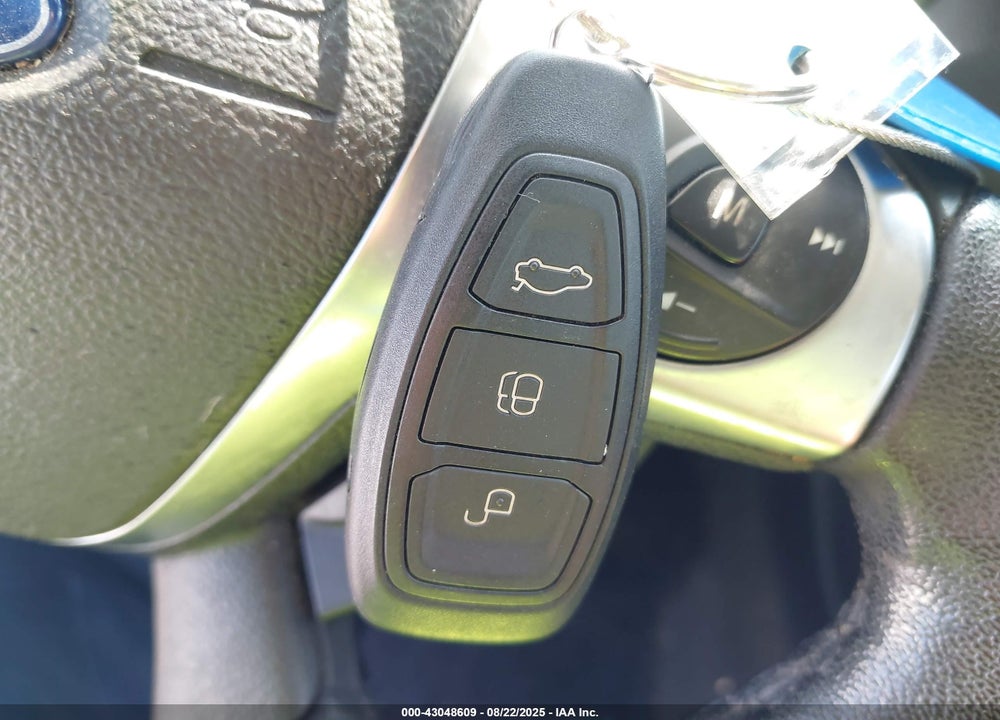 2012 FORD FOCUS TITANIUM VIN: 1FAHP3N23CL301154