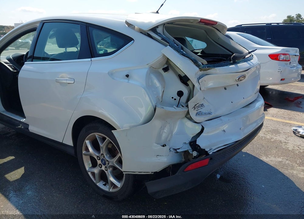 2012 FORD FOCUS TITANIUM VIN: 1FAHP3N23CL301154