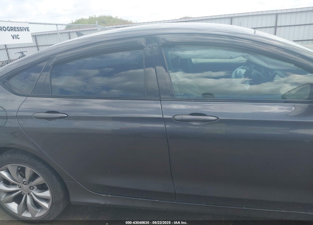 2015 CHRYSLER 200 VIN: 1C3CCCDGXFN739678
