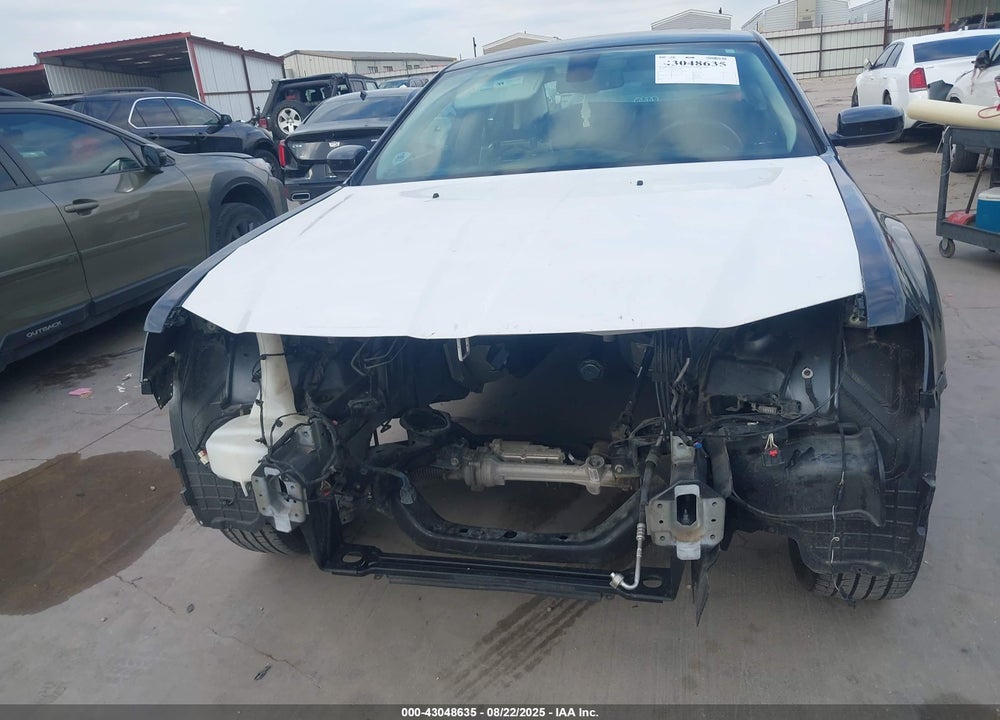 2018 CHRYSLER 300 VIN: 2C3CCAAG1JH279305