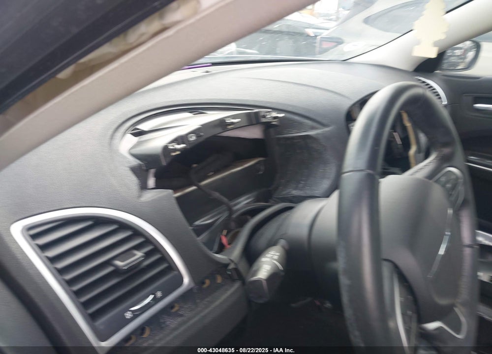 2018 CHRYSLER 300 VIN: 2C3CCAAG1JH279305
