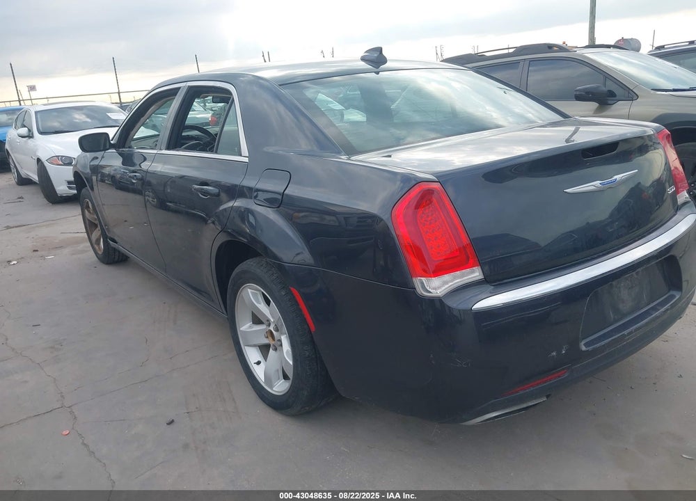 2018 CHRYSLER 300 VIN: 2C3CCAAG1JH279305