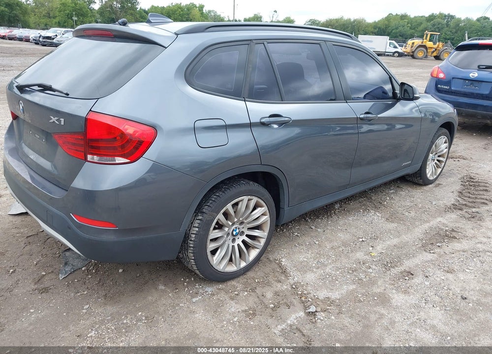 2015 BMW X1 VIN: WBAVL1C57FVY34379