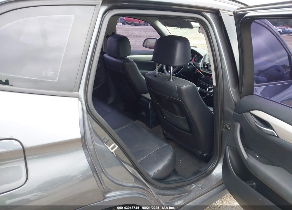 2015 BMW X1 VIN: WBAVL1C57FVY34379