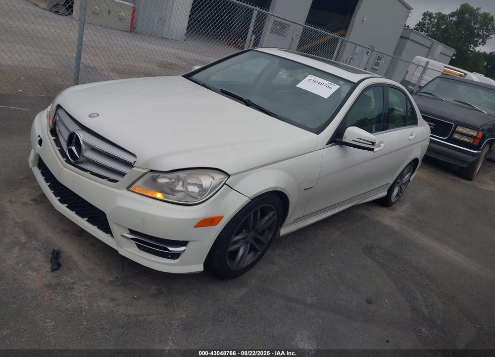 2012 MERCEDES-BENZ C CLASS VIN: WDDGF4HB6CA628109